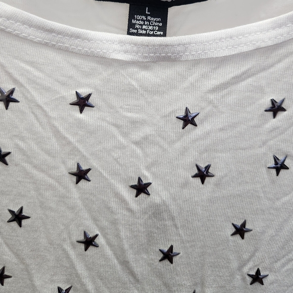NWT Eye Candy White Star Embellished Women's Top Sz Med & Lg - Picture 3 of 5